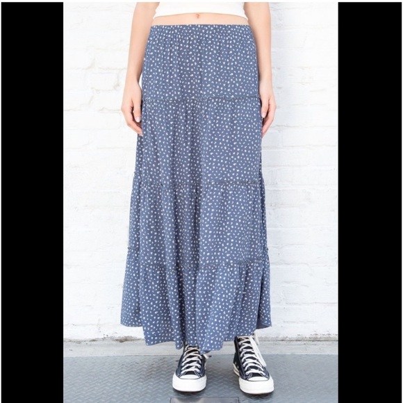 Brandy Melville Izzy Floral skirt - Picture 1 of 5